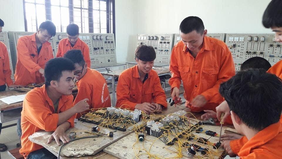 Trường Cao đẳng Việt - Đức Nghệ An tổ chức kỳ thi tốt nghiệp Trung Cấp Khóa 12 tại Trung tâm Giáo dục thường xuyên huyện Nghi Lộc