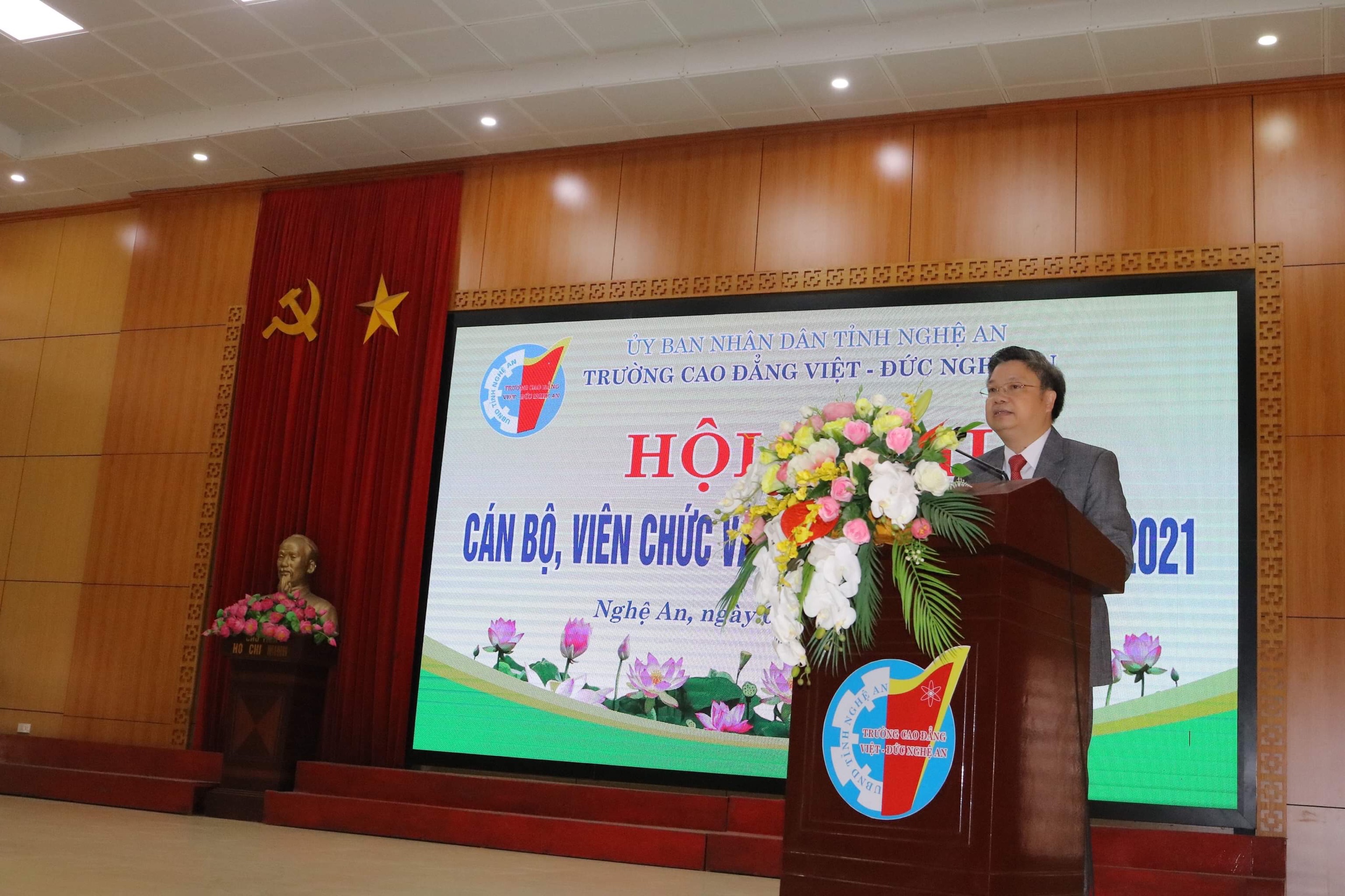 Trường Cao đẳng Việt - Đức Nghệ An tổ chức Hội nghị cán bộ, viên chức và người lao động năm 2021