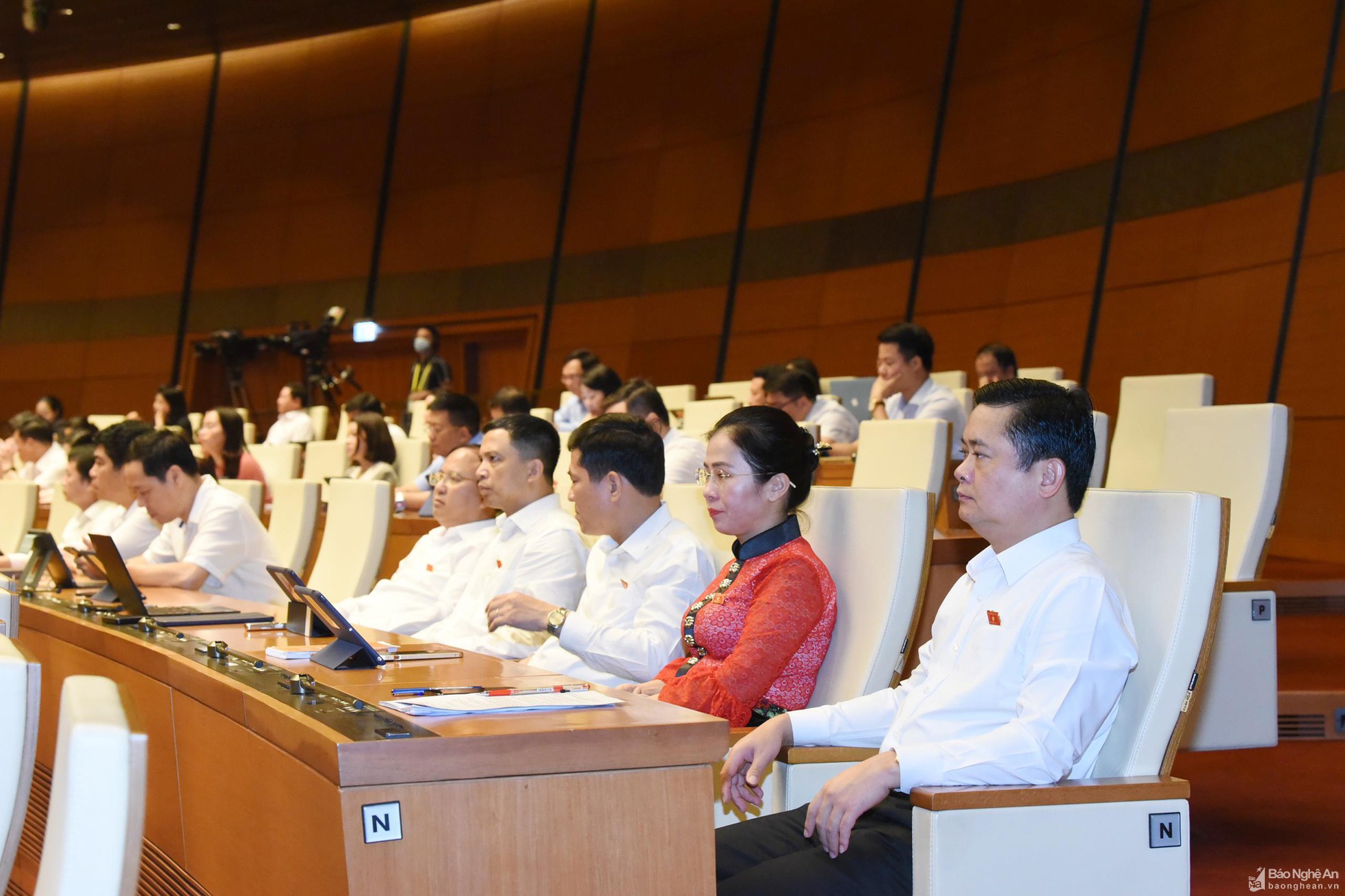  Quốc hội hoàn thành phiên chất vấn, trả lời chất vấn tại kỳ họp thứ 3