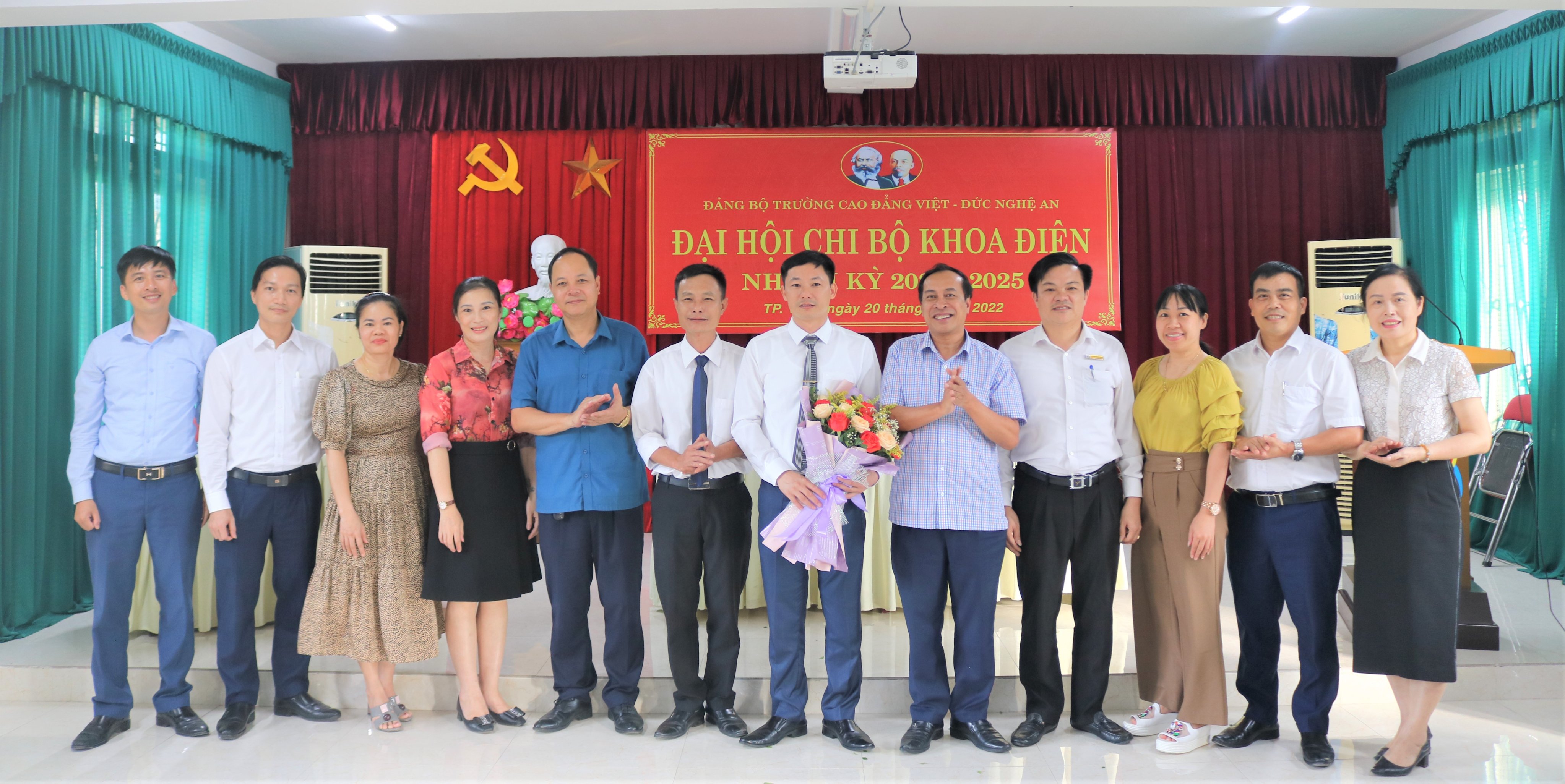 Chi bộ Khoa Điện mở đầu “Tuần Đại hội các chi bộ” trực thuộc Đảng bộ Trường Cao đẳng Việt – Đức Nghệ An, nhiệm kỳ 2022 – 2025