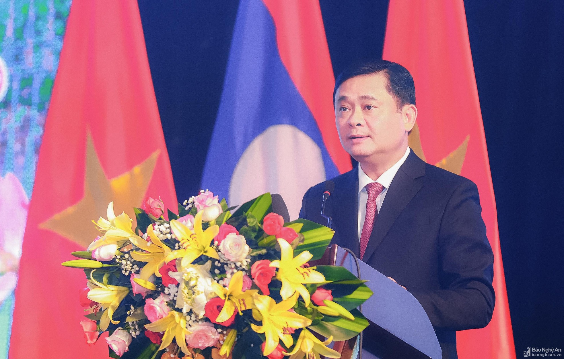 Bảo vệ, gìn giữ, phát triển mối quan hệ thiêng liêng và vô giá giữa hai nước Việt Nam và Lào