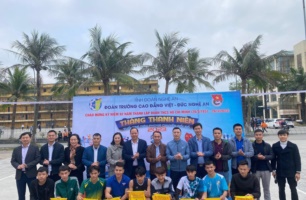 Chuỗi hoạt động Chào mừng ngày thành lập Đoàn TNCS Hồ Chí Minh (26/3/1931 - 26/3/2023) của Trường Cao đẳng Việt - Đức Nghệ An