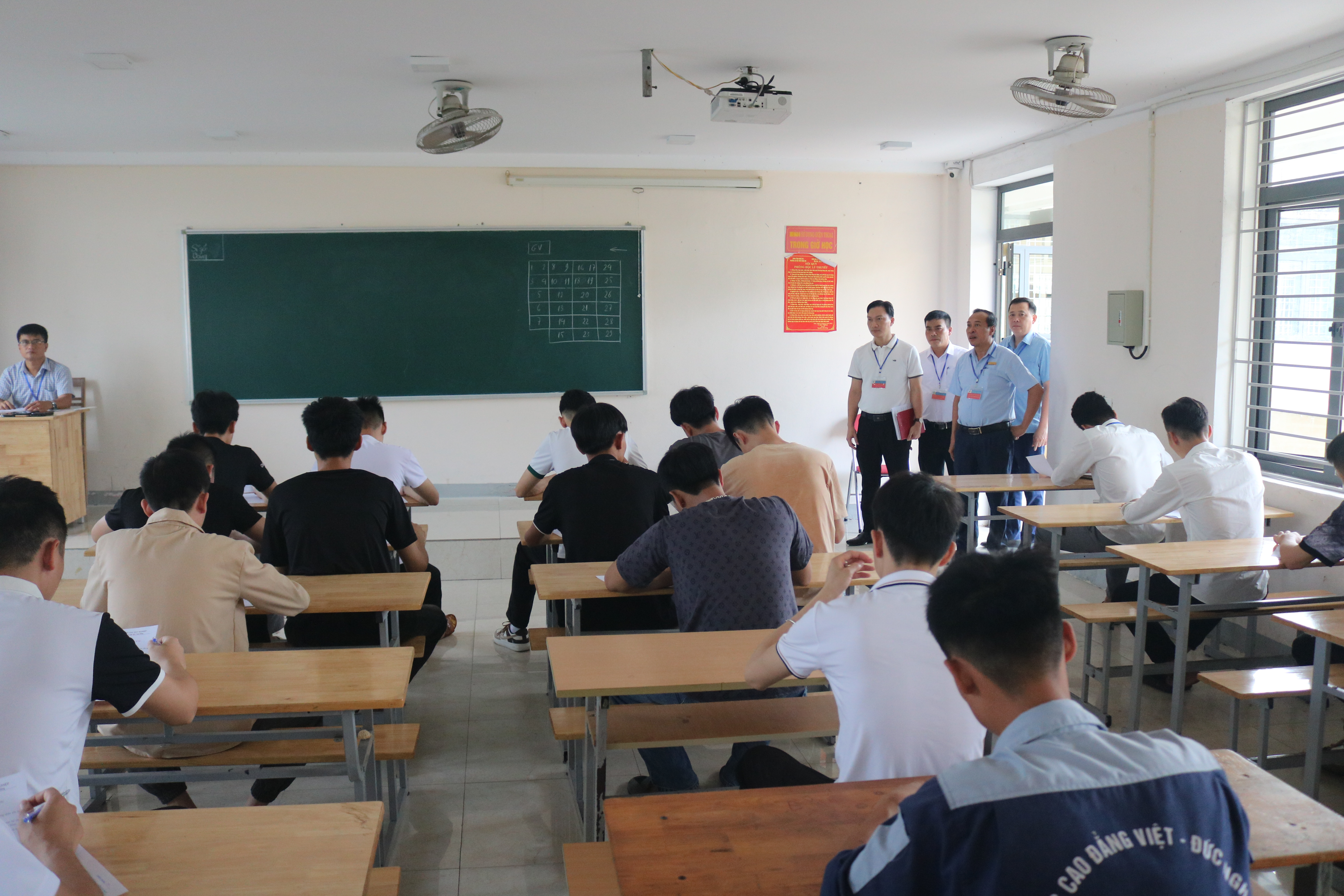Trường Cao đẳng Việt – Đức Nghệ An tổ chức kỳ thi tốt nghiệp Cao đẳng đợt 2 năm 2023 