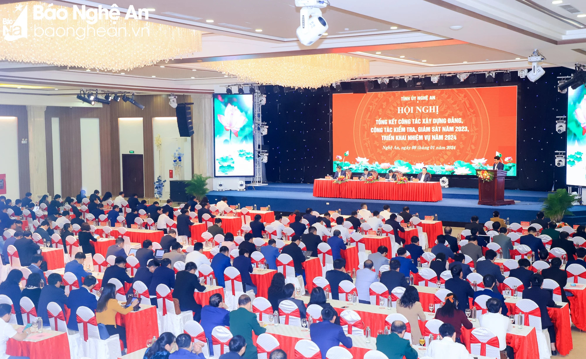 Tỉnh ủy Nghệ An tổng kết công tác năm 2023, triển khai nhiệm vụ năm 2024