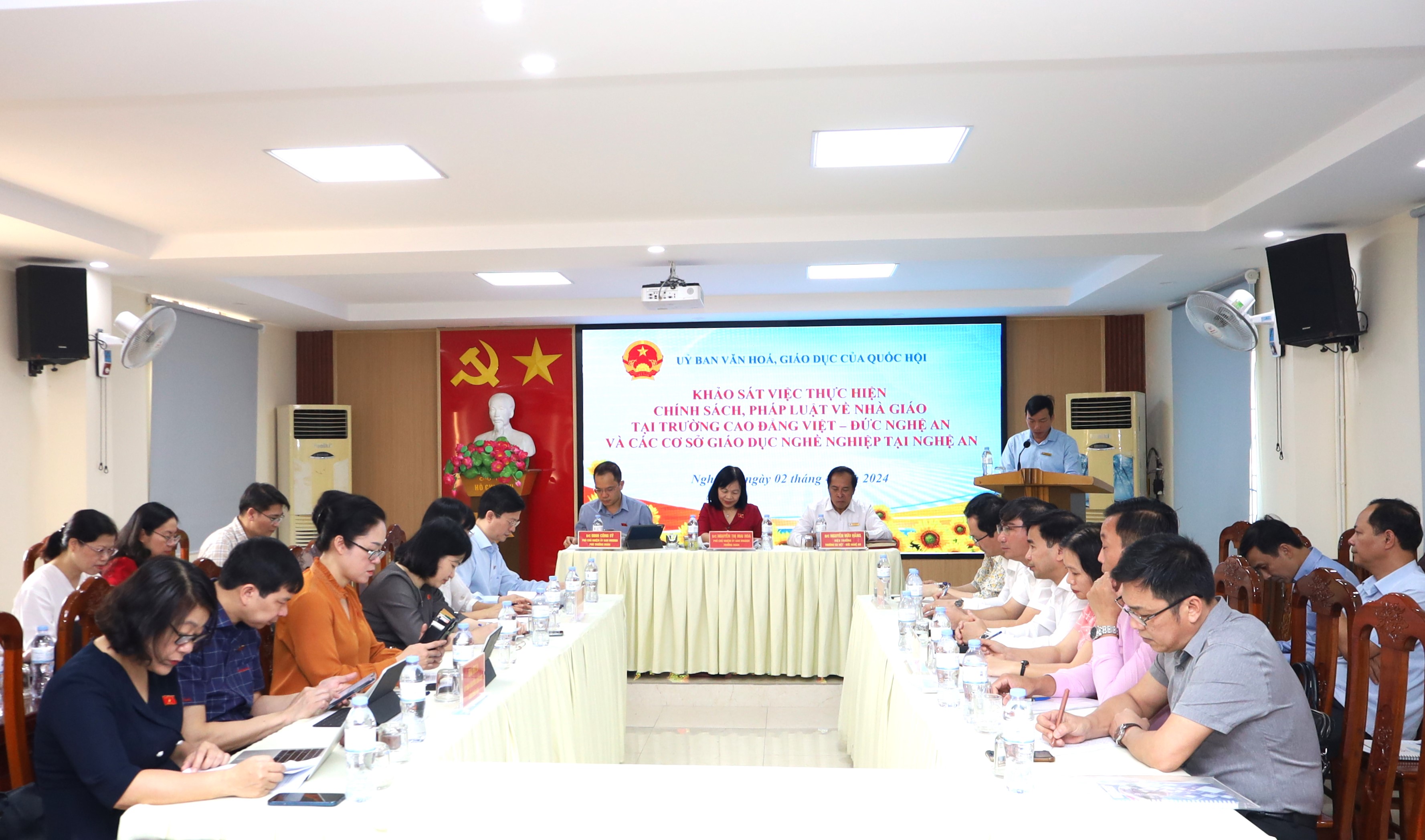 Ủy ban Văn hóa, Giáo dục của Quốc hội khảo sát thực hiện chính sách, pháp luật về Nhà giáo tại Trường Cao đẳng Việt – Đức Nghệ An