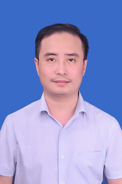 Lê Trung lâm