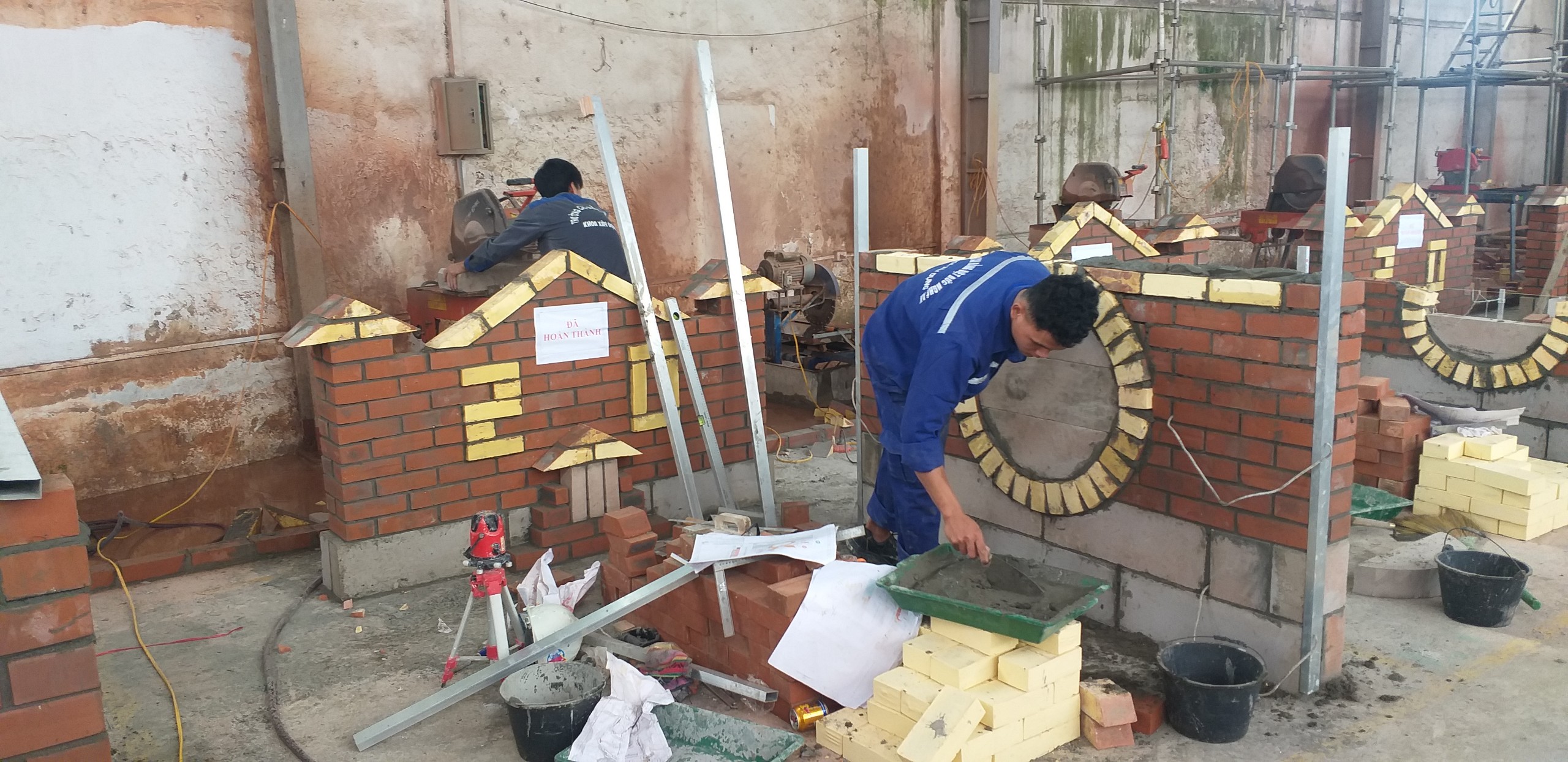 Sinh viên Khoa Xây dựng tham dự Kỳ thi Kỹ năng nghề Quốc gia năm 2020