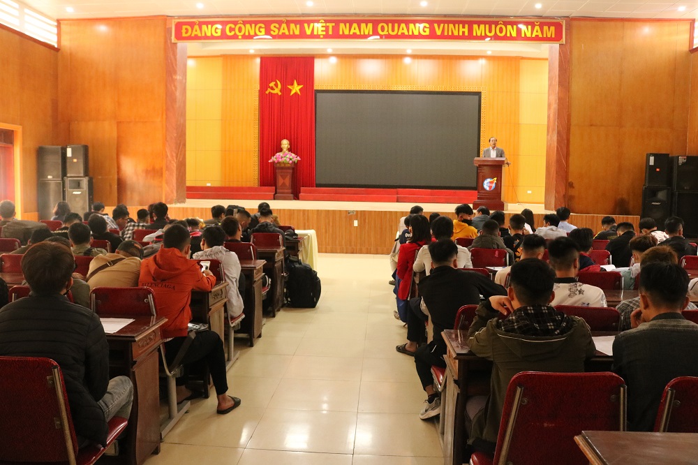 Tổ chức đưa sinh viên khóa 12 hệ CĐ Điện, CĐ CN ô tô, CĐ Hàn thực tập trải nghiệm tại Công ty Cổ phần Lilama 69-1 và Công ty Cổ phần Lilama 18