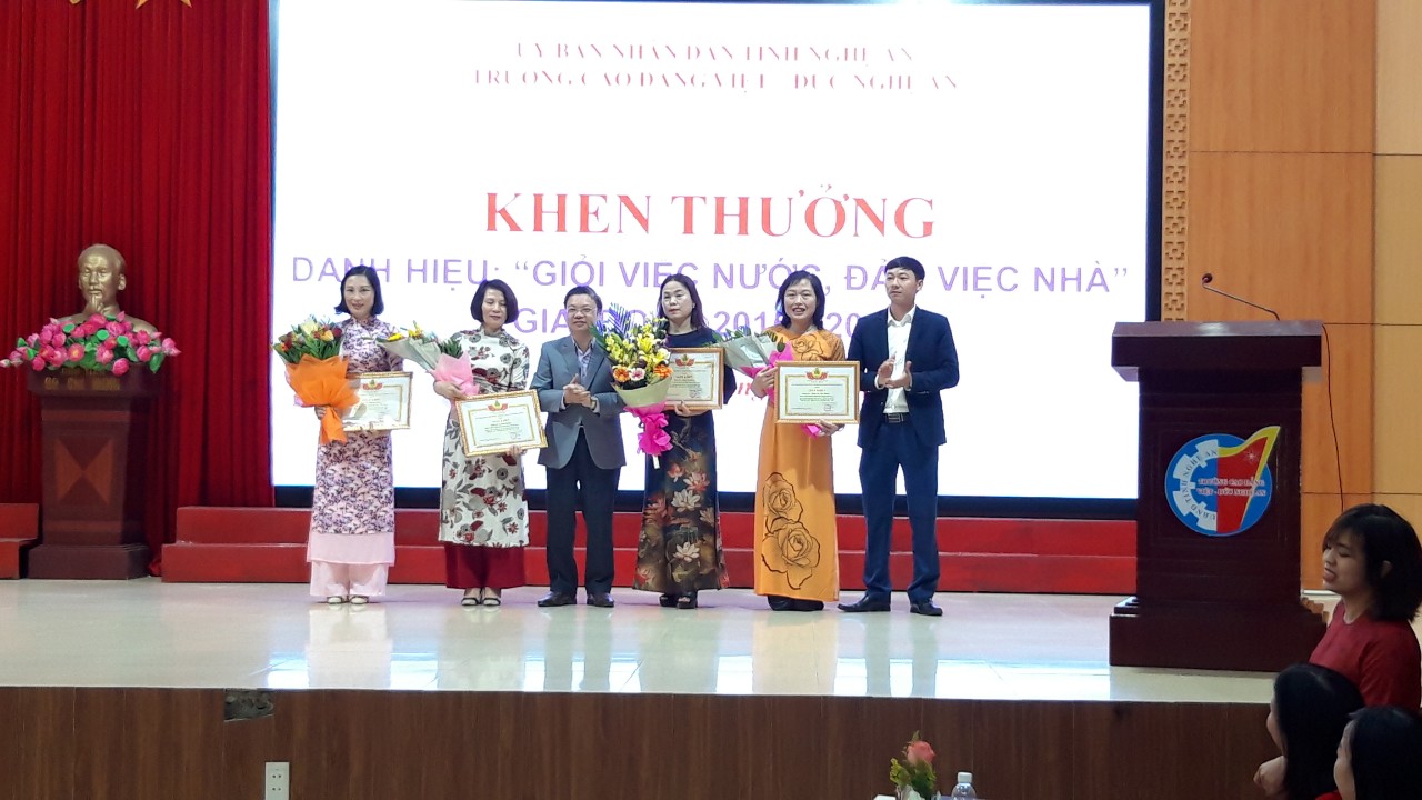 Tọa đàm kỉ niệm ngày Quốc tế phụ nữ 8/3