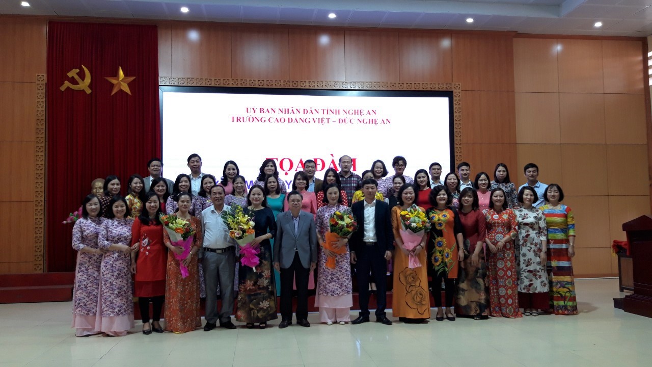 Tọa đàm ngày Quốc tế phụ nữ mồng 8 tháng 3