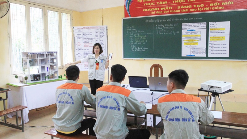 Lùi thời gian tổ chức Hội giảng Nhà giáo GDNN toàn quốc 2021 sang ngày 12/11