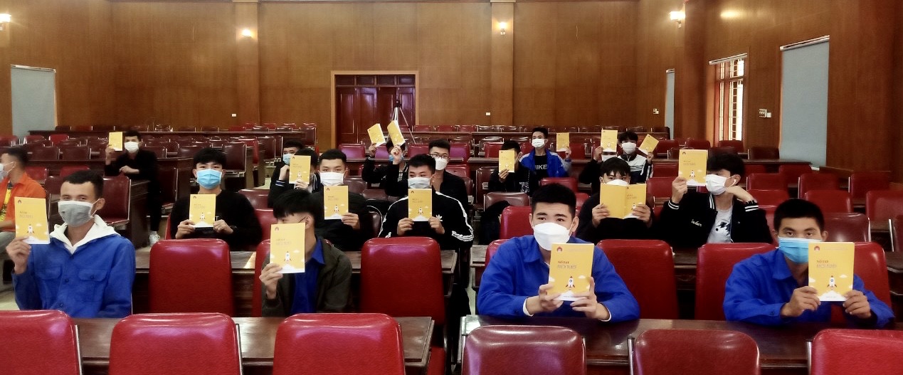  Học sinh, sinh viên Trường Cao đẳng Việt – Đức Nghệ An tham gia lớp đào tạo kiến thức, kỹ năng khởi nghiệp do Tổng cục Giáo dục nghề nghiệp tổ chức
