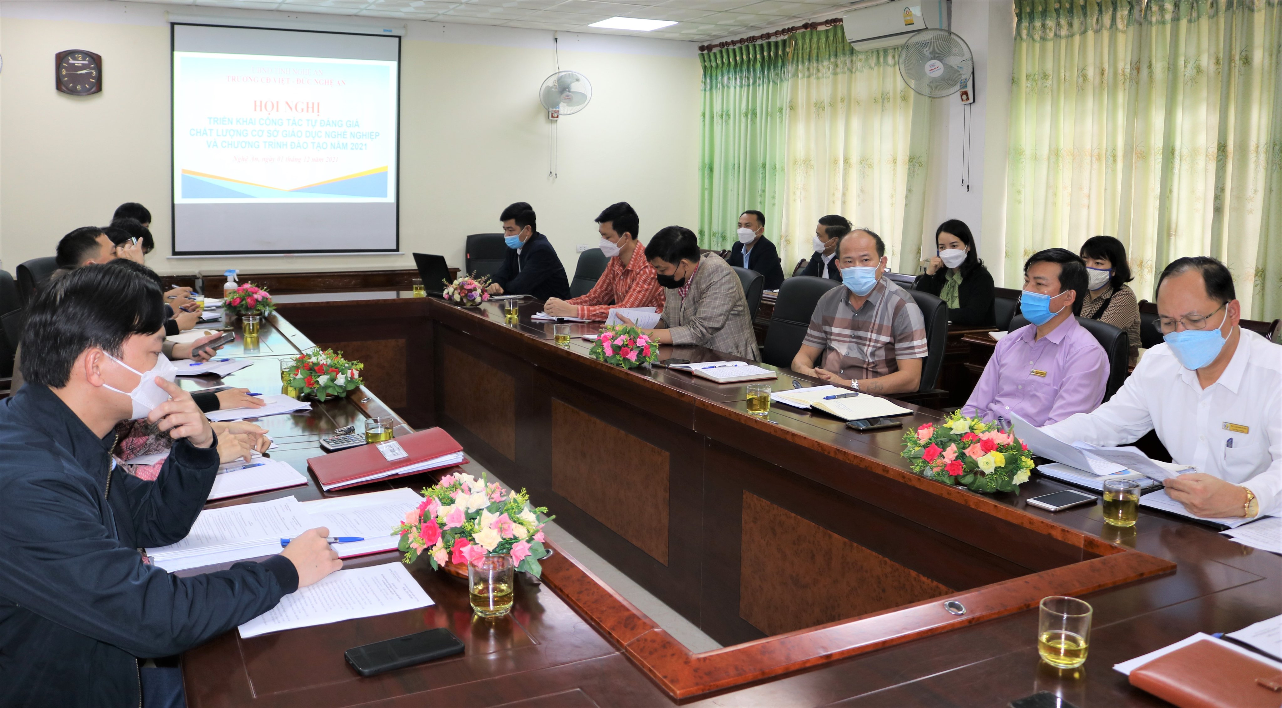 Hội Nghị  triển khai công tác tự đánh giá chất lượng cơ sở giáo dục nghề nghiệp và chương trình đào tạo năm 2021