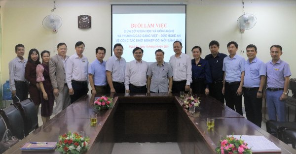 Trường Cao đẳng Việt - Đức Nghệ An làm việc với Sở Khoa học và Công nghệ tỉnh Nghệ An về công tác khởi nghiệp đổi mới sáng tạo