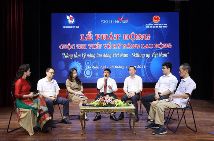 PHÁT ĐỘNG CUỘC THI VIẾT VỀ KỸ NĂNG LAO ĐỘNG VIỆT NAM
