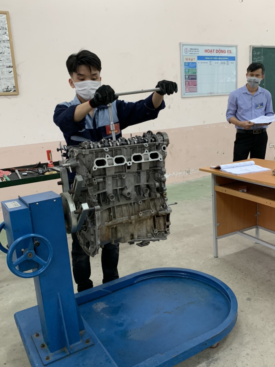 Kỳ thi kỹ năng nghề tỉnh Nghệ An năm 2021 diễn ra từ ngày 24/5 đến 27/5/2021 với 33 thí sinh thuộc 12 Đoàn đăng ký dự thi.