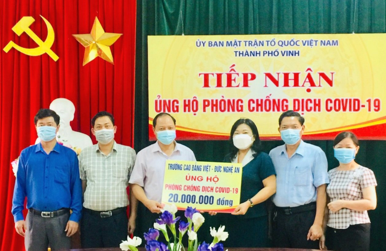 TRƯỜNG CAO ĐẲNG VIỆT – ĐỨC NGHỆ AN ỦNG HỘ QUỸ PHÒNG, CHỐNG DỊCH COVID -19