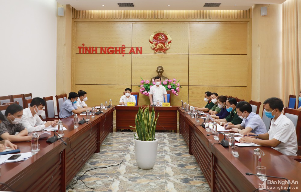 Nghệ An tạm dừng hoạt động các nhà hàng, quán cà phê và nhiều dịch vụ tại 5 địa phương