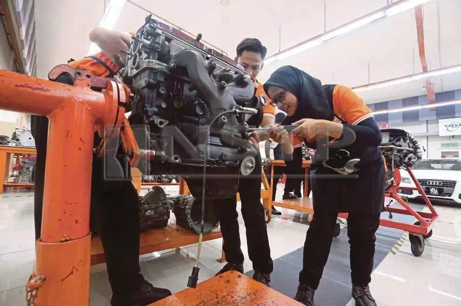 Đại học không phải là con đường duy nhất