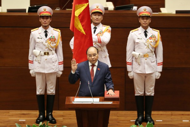 Chủ tịch nước Nguyễn Xuân Phúc tuyên thệ nhậm chức