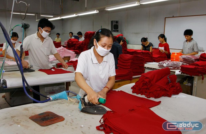 THÀNH CÔNG, GIÀU CÓ KHÔNG QUYẾT ĐỊNH BỞI ÁO CỬ NHÂN