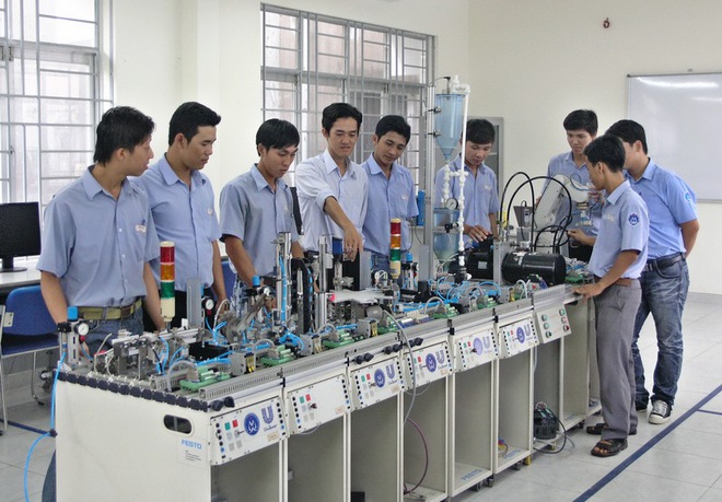 Ghi âm, ghi hình, lưu trữ đầy đủ diễn biến các buổi thi online một số nghề