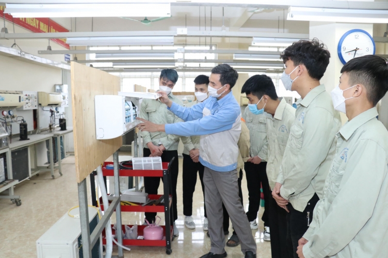 Sinh viên trường nghề có thể thi tốt nghiệp tại doanh nghiệp
