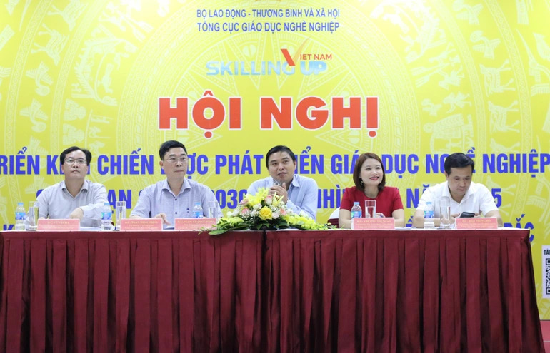 Triển khai chiến lược phát triển giáo dục nghề nghiệp 2021-2030