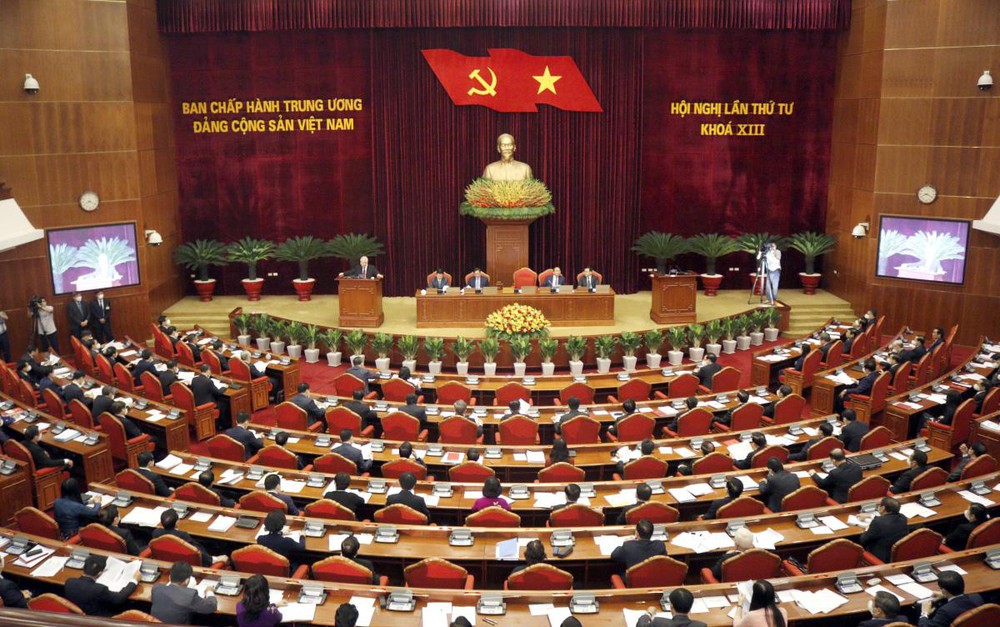 ‘Chiếc gương’ để mỗi tổ chức Đảng, cán bộ, đảng viên ‘tự soi, tự sửa’