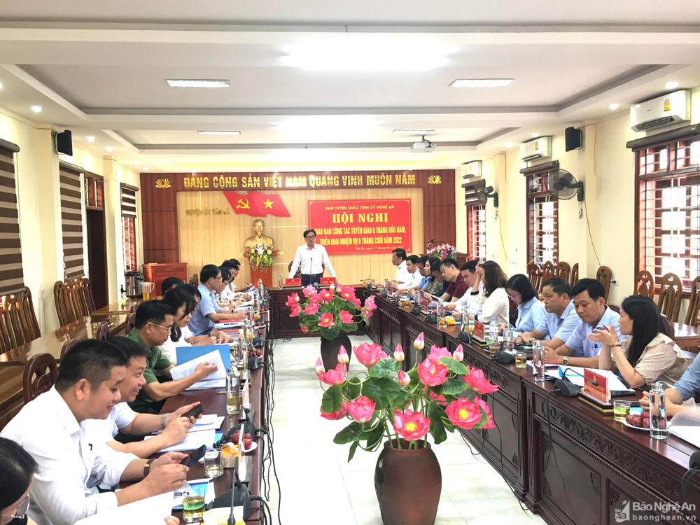 Tăng cường tuyên truyền, triển khai có hiệu quả các chỉ thị, nghị quyết của Đảng