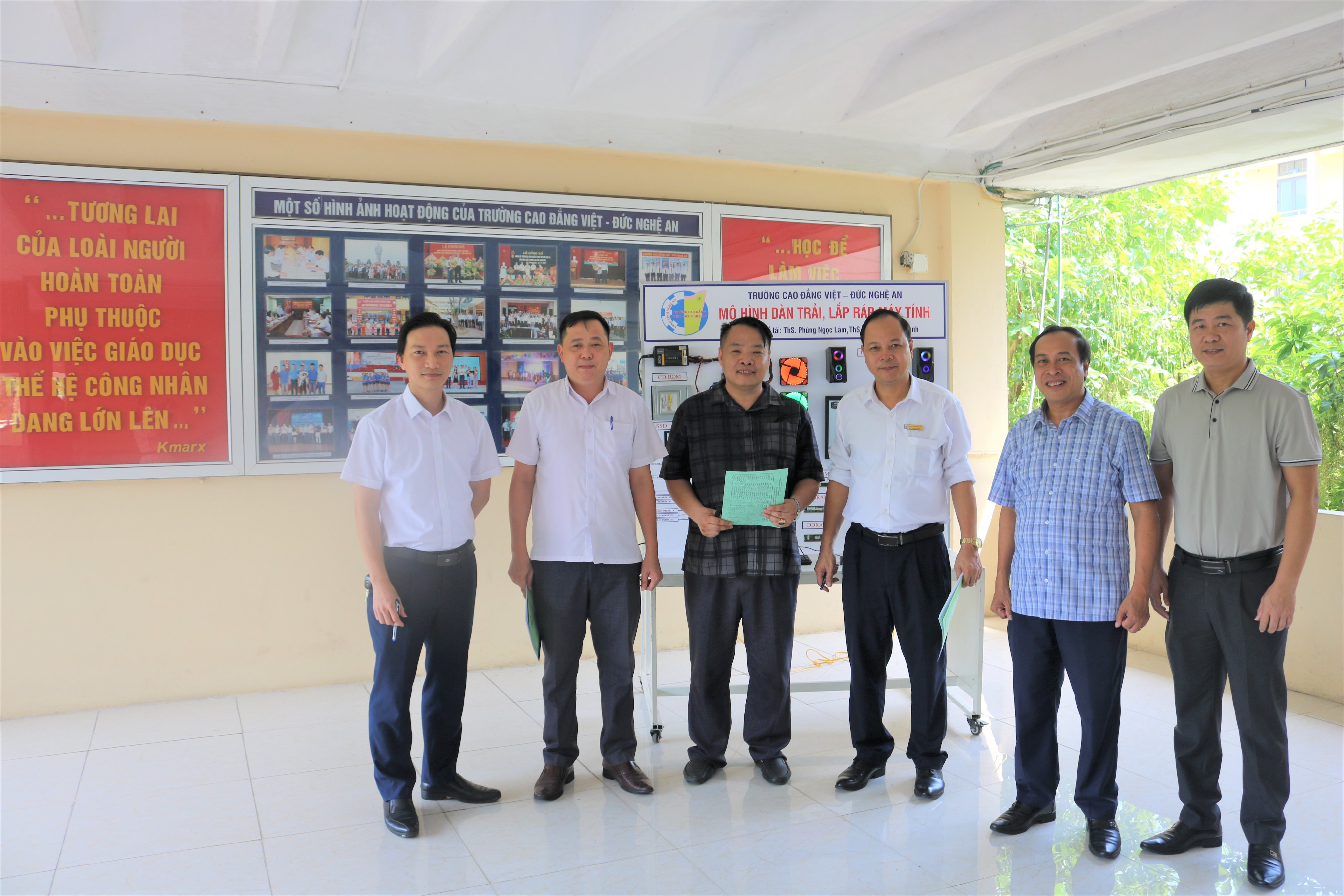 Trường Cao đẳng Việt – Đức Nghệ An nghiệm thu đề tài nghiên cứu khoa học cấp cơ sở năm học 2021 – 2022