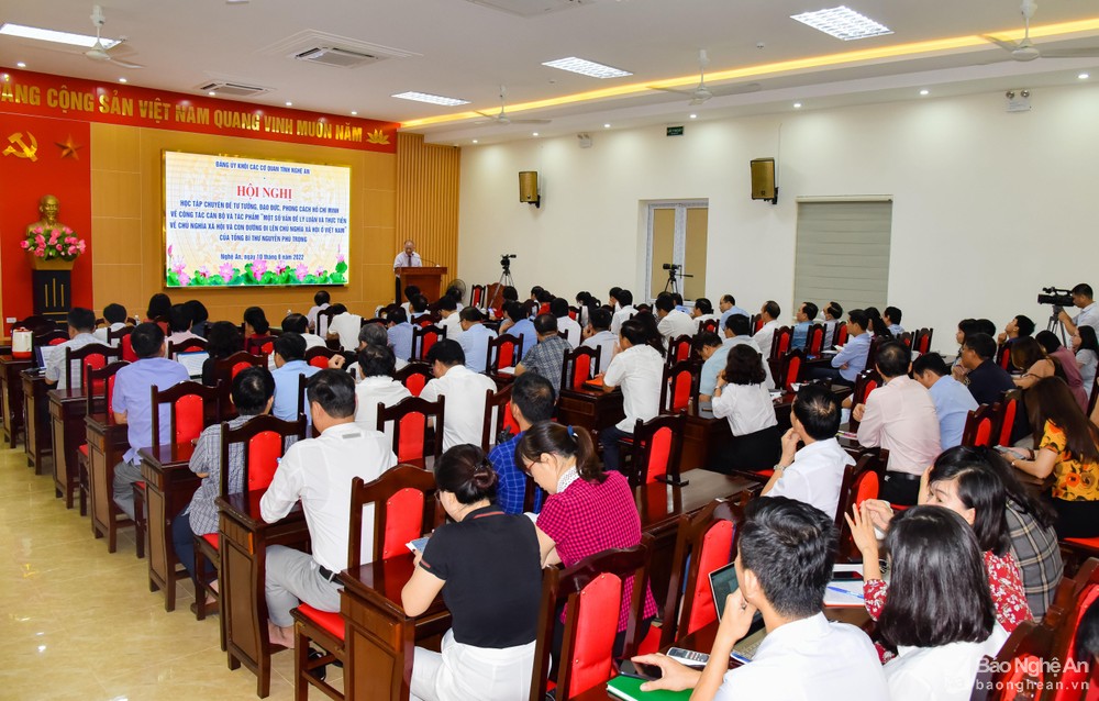 Gần 7.000 cán bộ, đảng viên Đảng ủy Khối Các cơ quan tỉnh tham gia học tập chuyên đề tư tưởng đạo đức, phong cách Hồ Chí Minh
