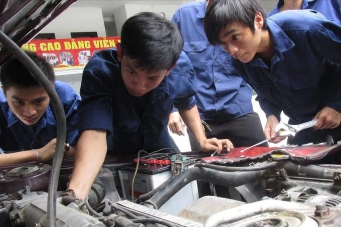 320.000 thí sinh không xét tuyển: Đại học không phải con đường duy nhất