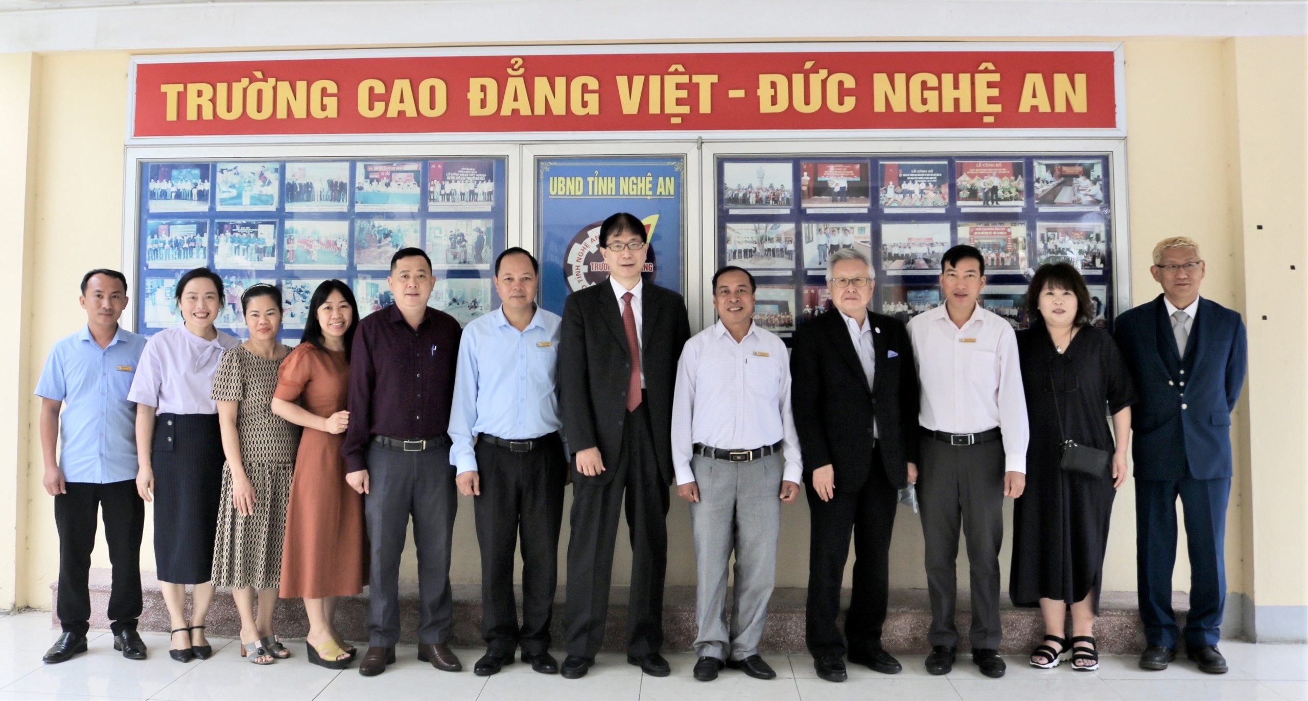 Trường Cao đẳng Việt – Đức Nghệ An làm việc với Công ty Nakano Apparel Nhật Bản về hợp tác đào tạo và tuyển dụng lao động