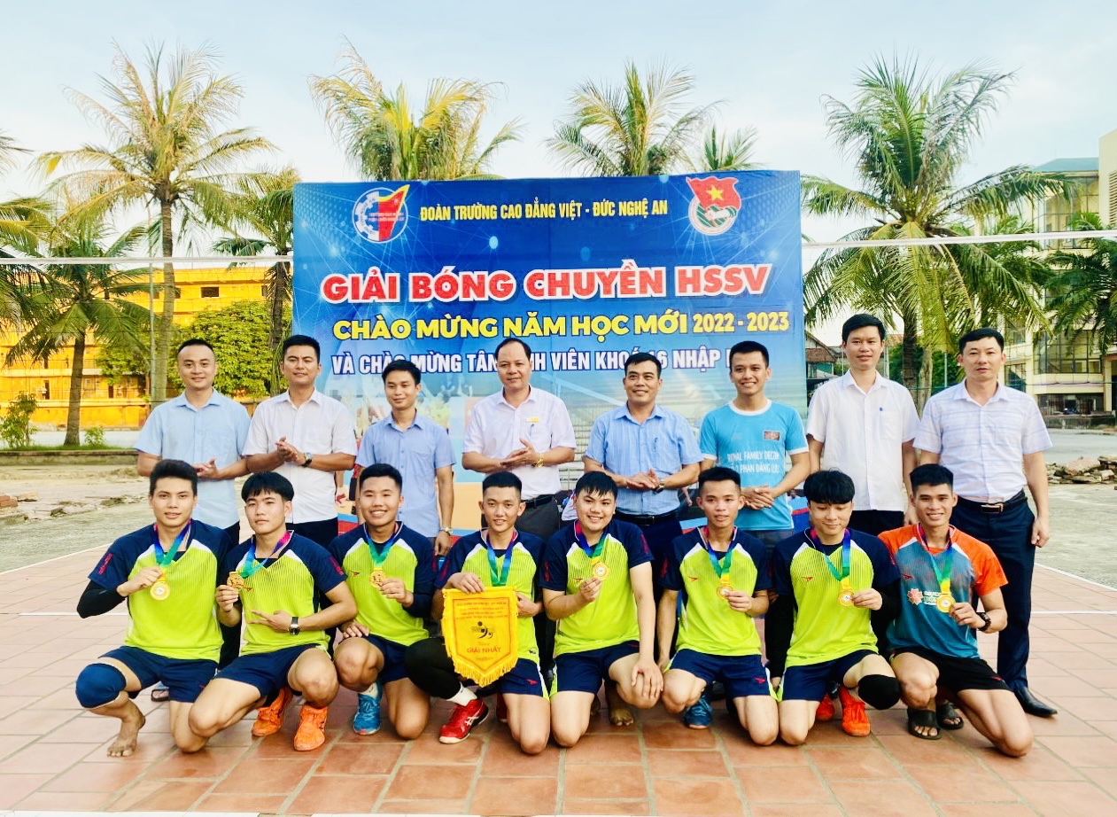 Bế mạc Giải Bóng chuyền Học sinh, sinh viên Trường Cao đẳng Việt – Đức Nghệ An