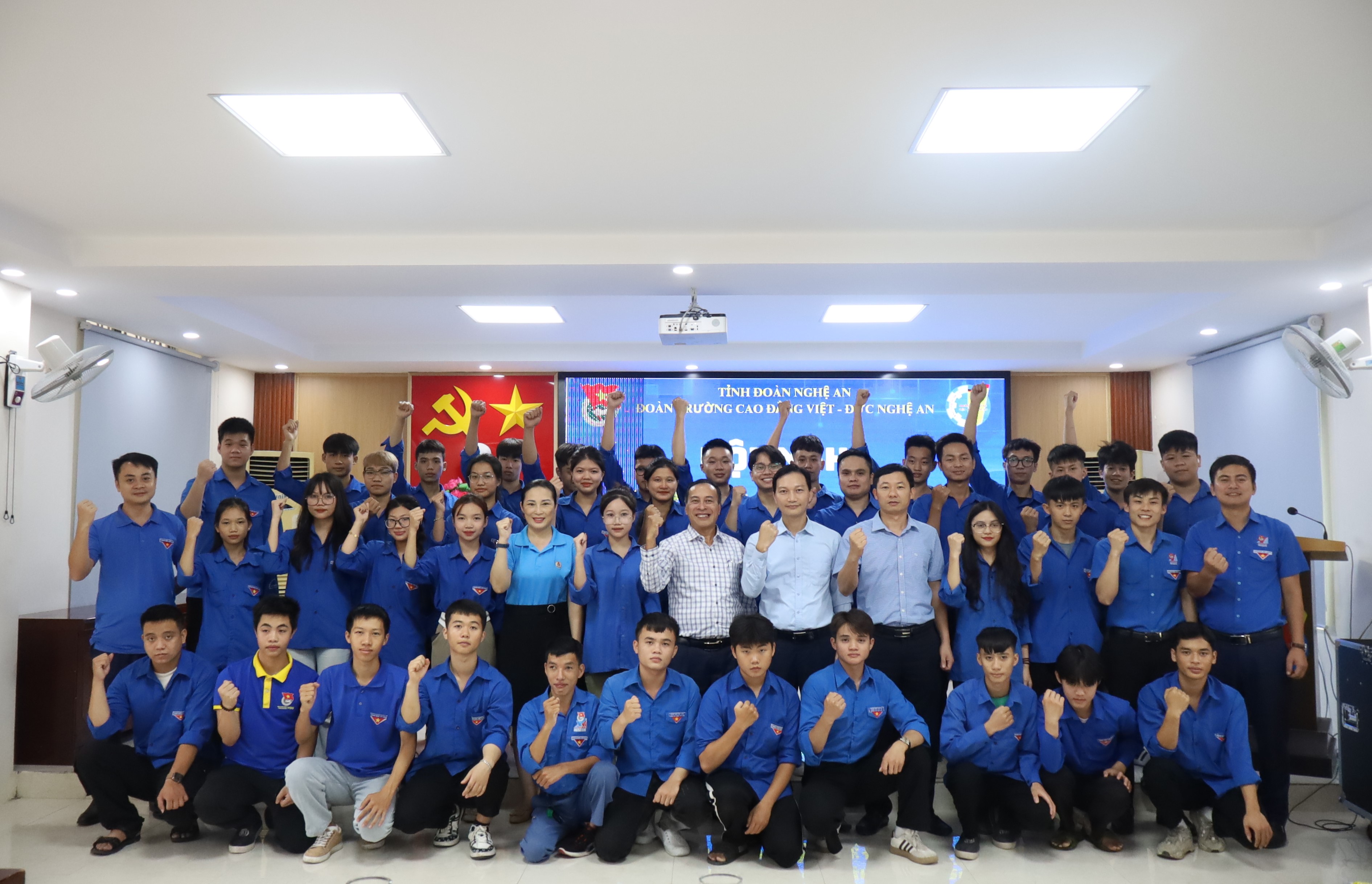 Đoàn Thanh niên Trường Cao đẳng Việt – Đức Nghệ An tổ chức Hội nghị Tổng kết công tác đoàn và phong trào Thanh niên năm học 2023 – 2024 và triển khai nhiệm vụ năm học 2024 – 2025