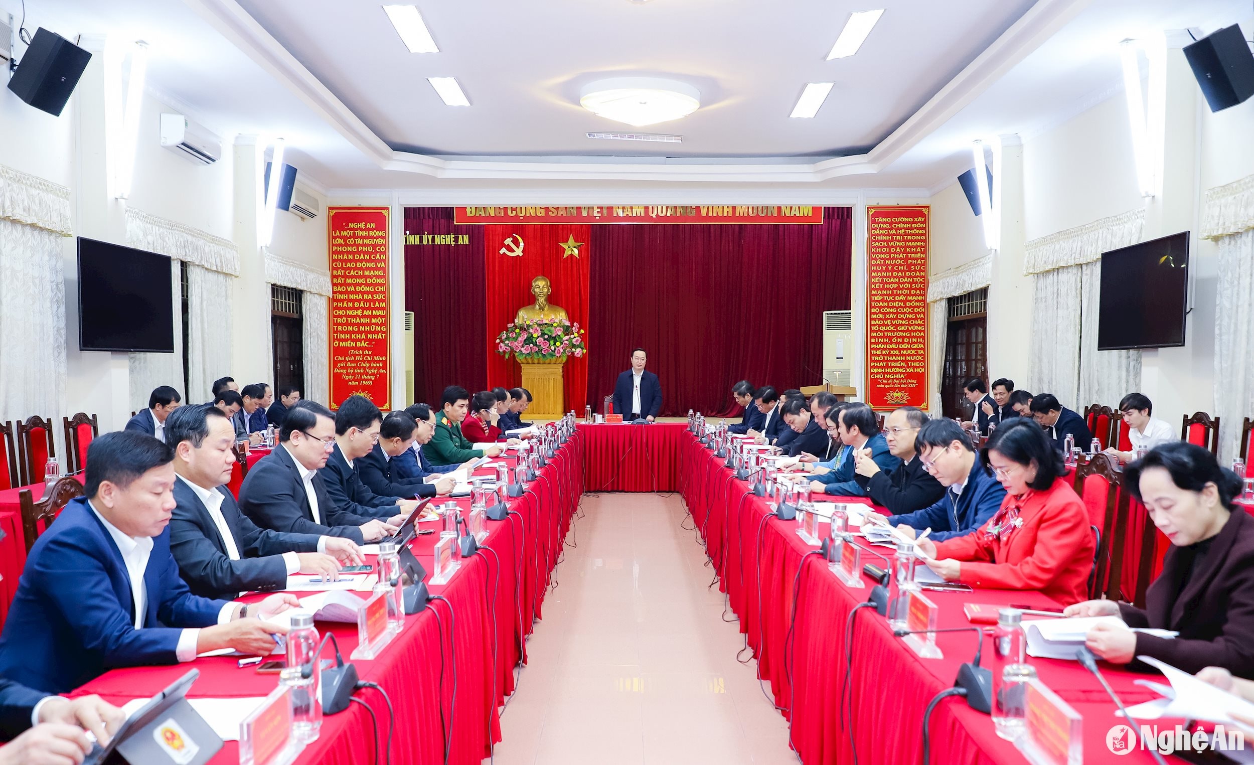  Nghệ An thông qua kế hoạch định hướng sắp xếp, tinh gọn tổ chức bộ máy