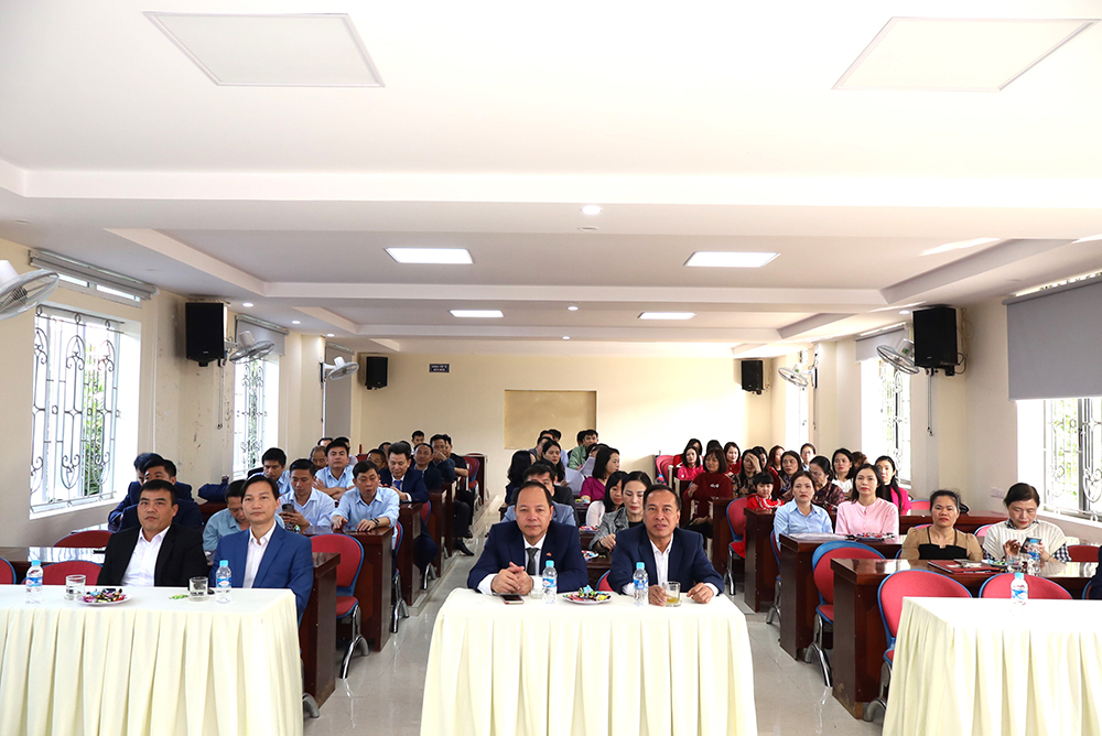 Học sinh, sinh viên Trường Cao đẳng Việt – Đức Nghệ An háo hức trở lại Trường sau Kỳ nghỉ Tết Nguyên đán
