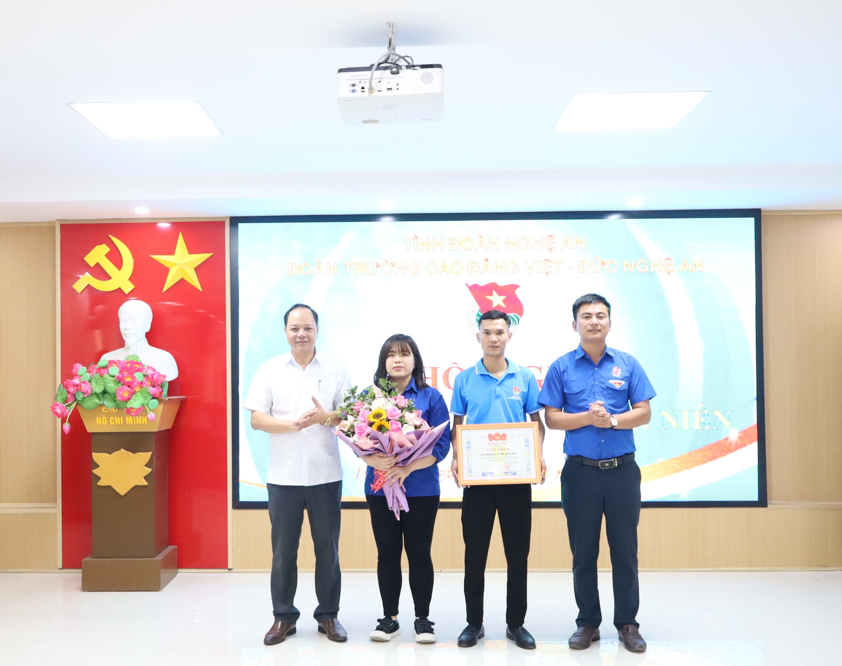 Đoàn Thanh niên Trường Cao đẳng Việt – Đức Nghệ An tổ chức Hội nghị Tổng kết Tháng Thanh niên năm học 2023 – 2024