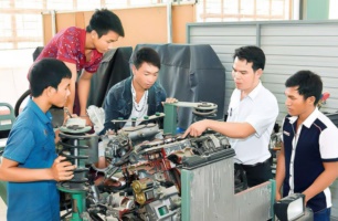 Chỉ thị của Ban Bí thư về đổi mới công tác đào tạo nghề cho lao động nông thôn