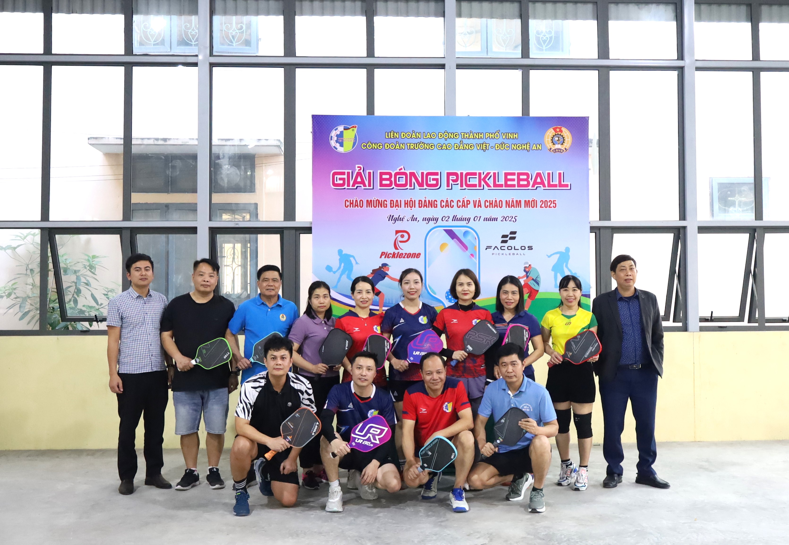 Công đoàn Trường Cao đẳng Việt – Đức Nghệ An tổ chức Giải PickleBall chào mừng Đại hội Đảng các cấp và Chào năm mới 2025